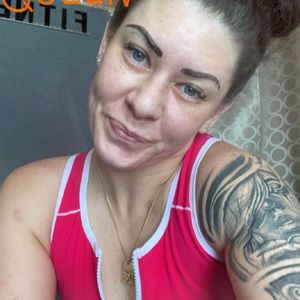 Meet your Posher, Alicia